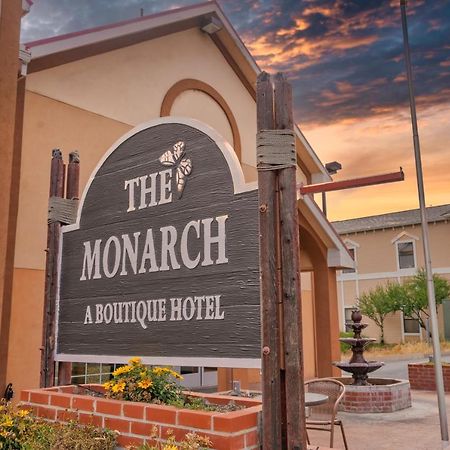 מריפוסה The Monarch Inn מראה חיצוני תמונה